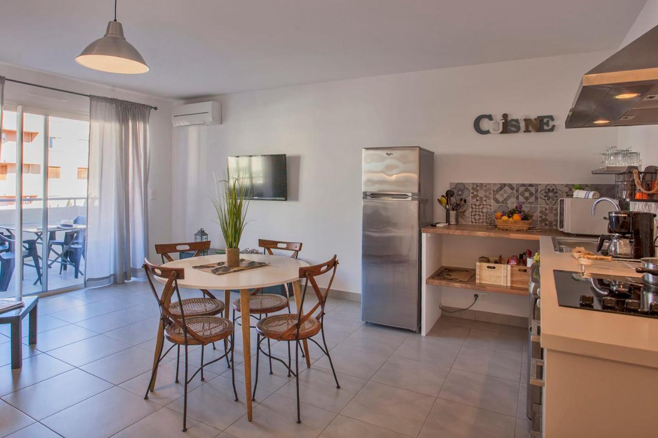 L'Orangeraie Calvi Centre A 300M De La Plage Et Du Port Parking Prive Екстериор снимка